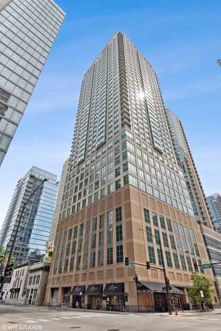2 E Erie Street, Chicago, IL 60611