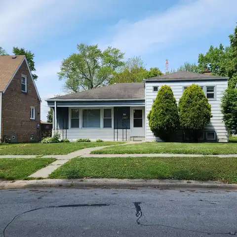 9716 Warren Avenue, Oak Lawn, IL 60453