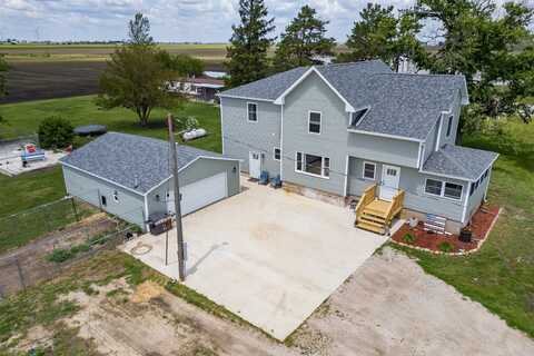 17469 N 300 East Road, Flanagan, IL 61740