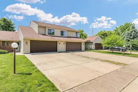 1727 Devonshire Drive, Champaign, IL 61821