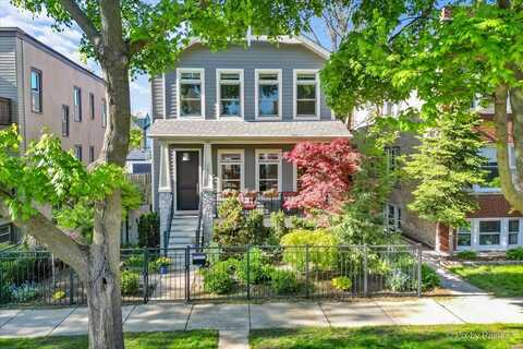 2426 W Warner Avenue, Chicago, IL 60618