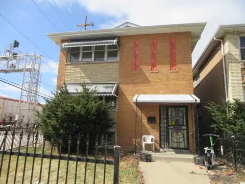 7448 S Maplewood Avenue, Chicago, IL 60629