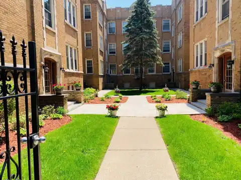 732 Reba Place, Evanston, IL 60202