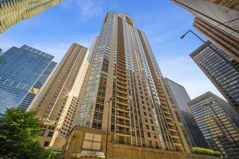 222 N COLUMBUS Drive, Chicago, IL 60601