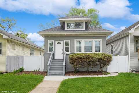 9 S 21st Avenue, Maywood, IL 60153