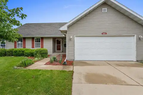 610 Chestnut Drive, Saint Joseph, IL 61873