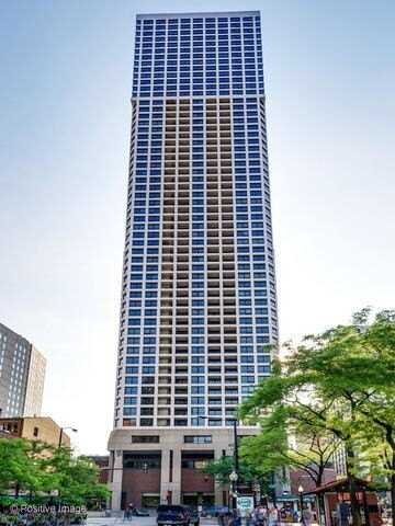1030 N State Street, Chicago, IL 60610
