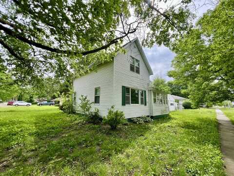 866 E Center Street, Paxton, IL 60957