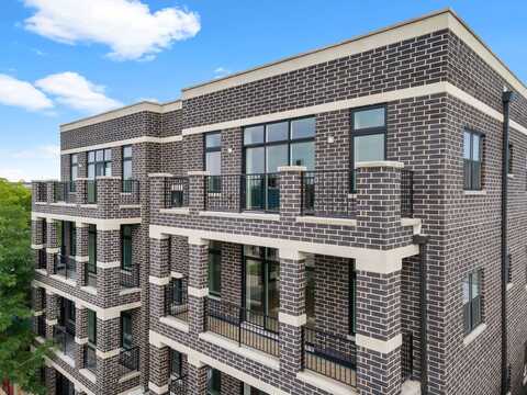 5689 N Lincoln Avenue, Chicago, IL 60659