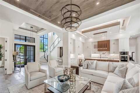 3540 Crayton, NAPLES, FL 34103