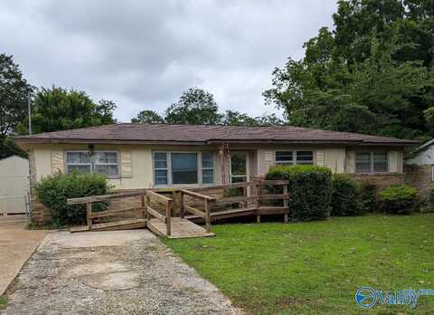 3509 NW Bragg Street NW, Huntsville, AL 35810