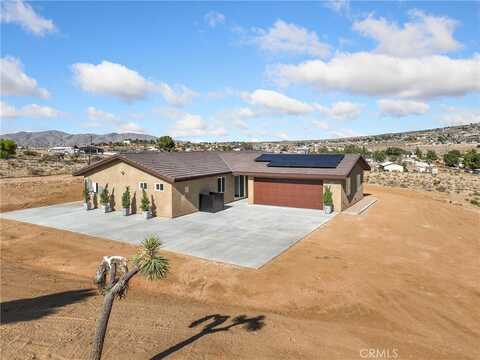 9641 Buena Vista Street, Apple Valley, CA 92308