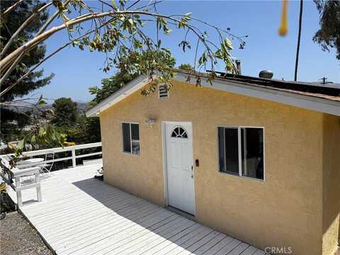 1233 Bonita Way, El Cajon, CA 92019