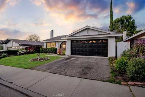 5453 Softwind Way, Agoura Hills, CA 91301