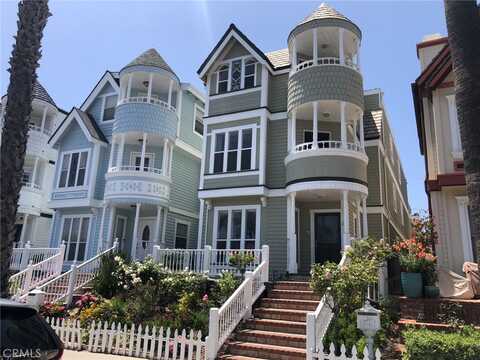 313 21st Street, Huntington Beach, CA 92648