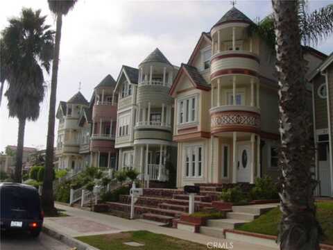 313 21st Street, Huntington Beach, CA 92648