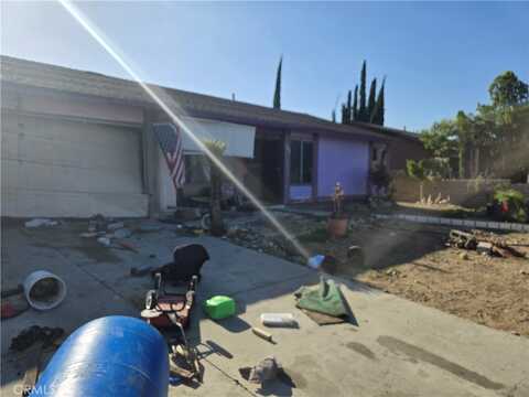 7738 Encinitas, Fontana, CA 92336