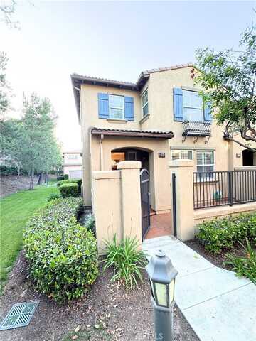 12 New Season, Irvine, CA 92602