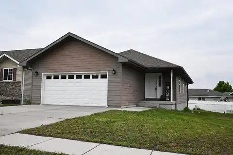 1203 Blue Stem Circle, Norfolk, NE 68701