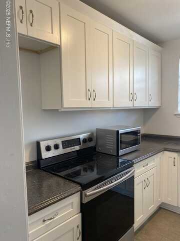 605 2ND Avenue N, Jacksonville Beach, FL 32250