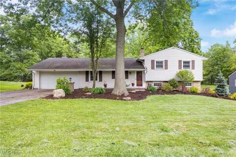 6751 Glenview Road, Mayfield Village, OH 44143