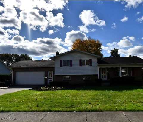 2941 Regal Drive NW, Warren, OH 44485