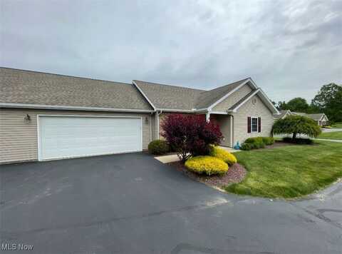 170 Sandy Court, New Middletown, OH 44442