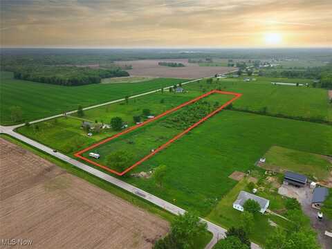 2571 Stanhope Kelloggsville Road, Dorset, OH 44032