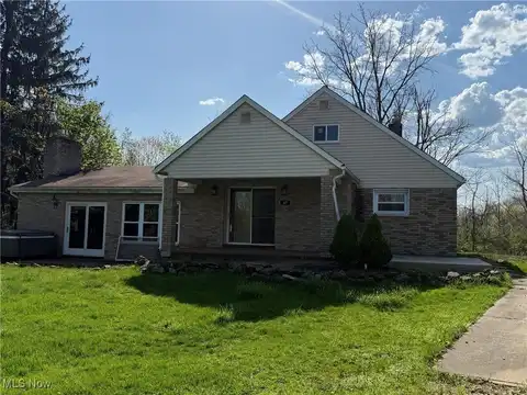 47 Westmont Lane, Wintersville, OH 43953