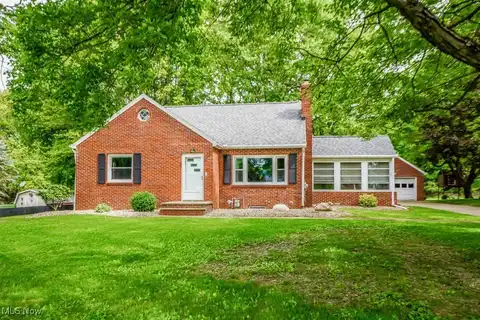 1021 Stump Road, New Franklin, OH 44319