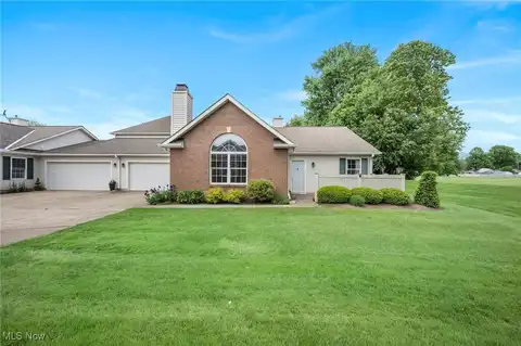 7572 Monterey Bay Drive, Mentor-on-the-Lake, OH 44060