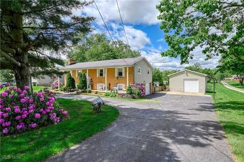 11965 King Church Avenue NW, Uniontown, OH 44685