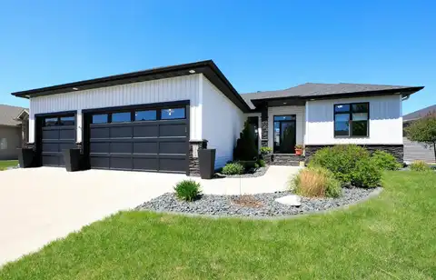 3784 Bell Boulevard East, West Fargo, ND 58078