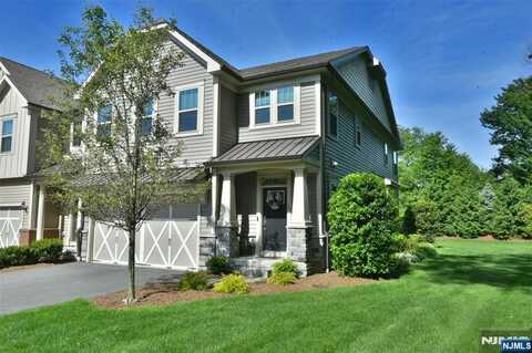 16 Marilyn Drive, Woodcliff Lake, NJ 07677