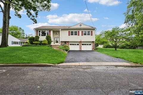 4 Birchwood Terrace, Fanwood, NJ 07023