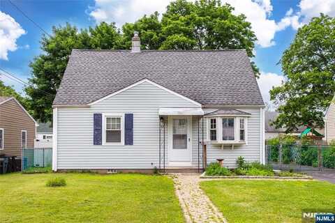 57 Burnside, Wanaque, NJ 07420