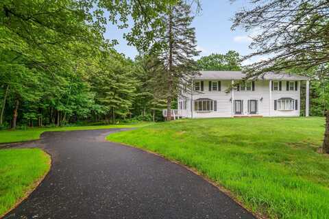 352 Mammoth Road, Londonderry, NH 03053