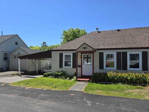 30 Halstead Street, Kittery, ME 03904