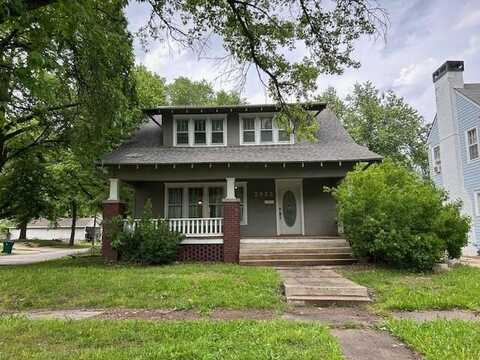 2823 Clark Avenue, Parsons, KS 67357