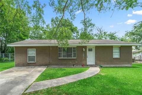 150 MANOR Drive, Ponchatoula, LA 70454