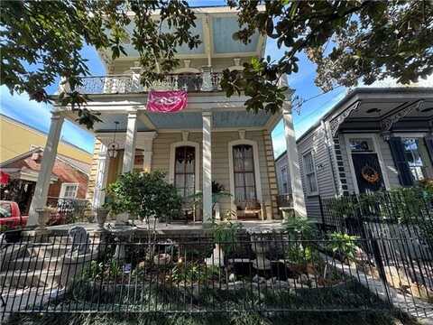 1455 MAGAZINE Street, New Orleans, LA 70130