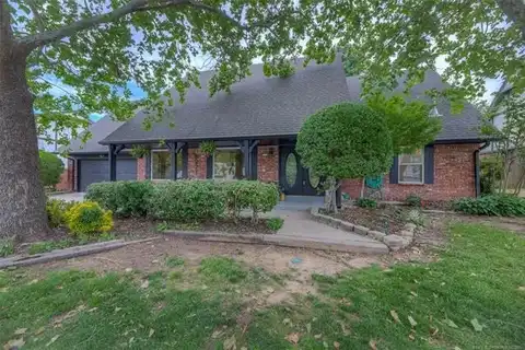 8221 S 74th East Avenue, Tulsa, OK 74133
