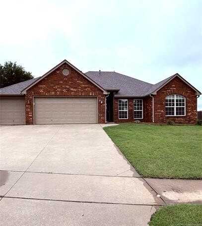 9701 N 98th East Avenue, Owasso, OK 74055
