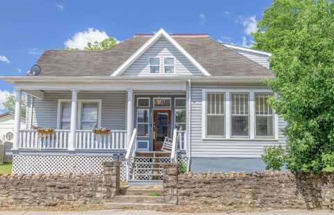 231 N Randolph Avenue, Pulaski, VA 24301