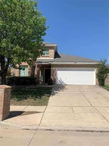 10905 Braemoor Drive, Fort Worth, TX 76052
