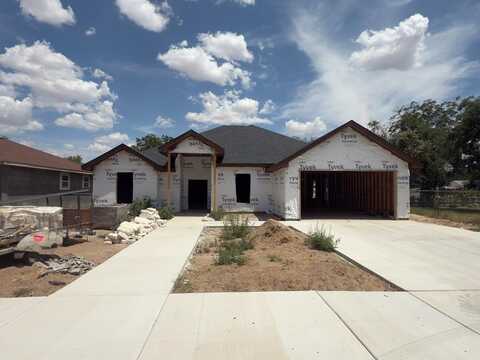 506 S Calvin Ave, Monahans, TX 79756