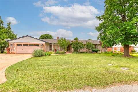 1301 W C Avenue, Elk City, OK 73644