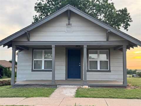 214 N 3rd Street, Sentinel, OK 73664