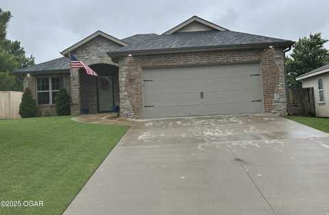 2818 E 16th Street, Joplin, MO 64804