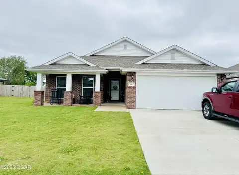 2032 Eagle Drive, Neosho, MO 64850